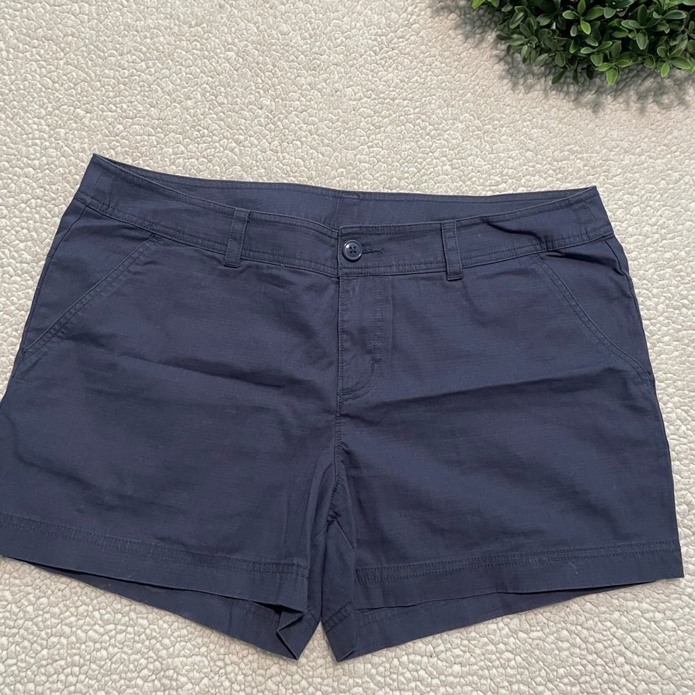 Columbia Size 14 Navy Blue Like New